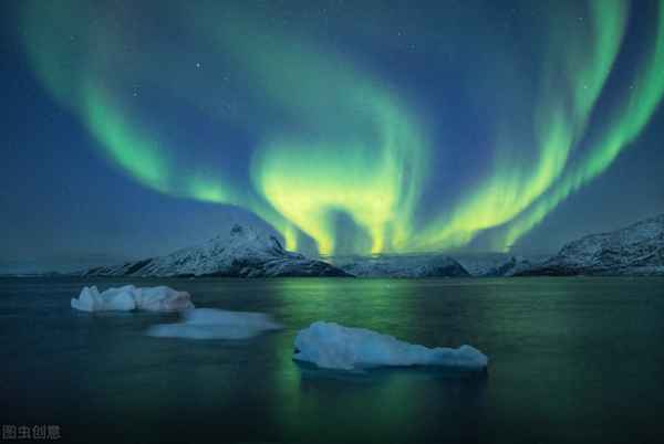 《渡荆门送别》李白;渡荆门送别李白古诗翻译
