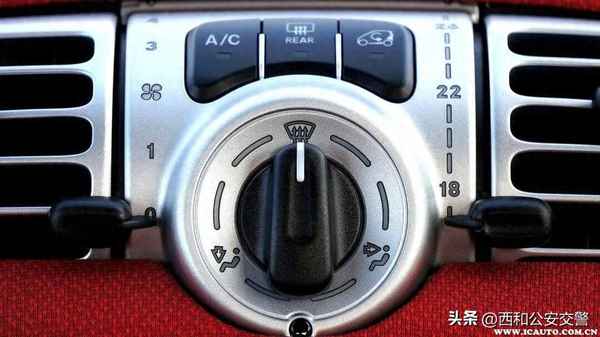 原地停車開空調1個小時耗多少油—停車休息怎樣使用空調