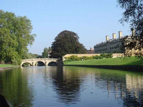 相看两生厌,何必两生嫌全诗句,相看两生厌,一别两宽出自哪