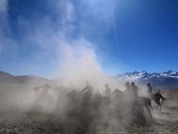 忽如一夜春风来是哪首诗里面的_忽如一夜春风来()