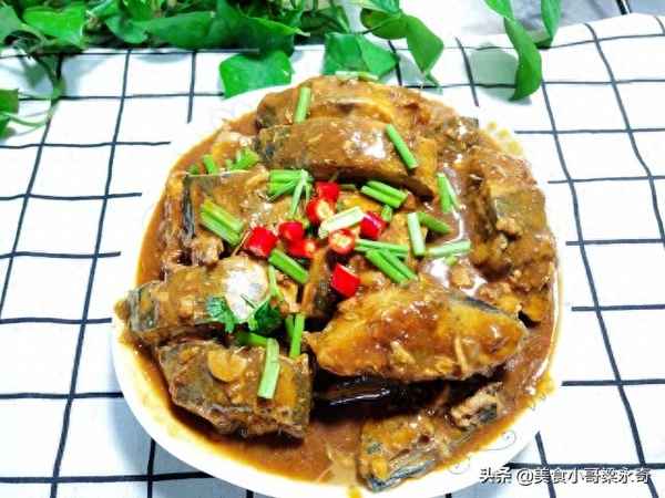 紅燒鲅魚最正宗的做法視頻_紅燒鲅魚怎么做好吃又簡單視頻