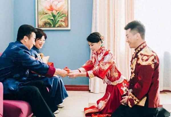 结婚敬茶改口茶吉祥话、结婚敬茶改口流程