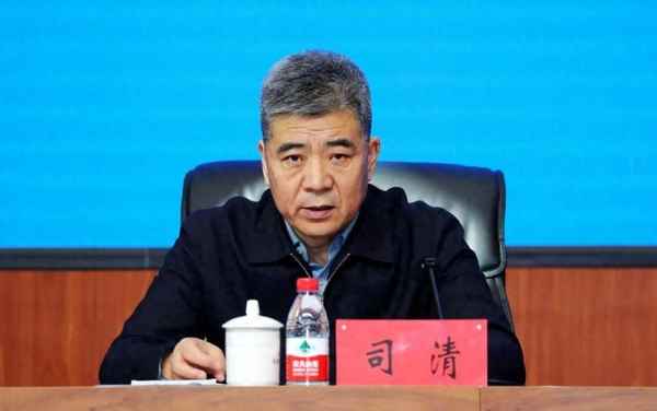 政治建设思想建设摆在首位;政治建设放在首位 心得体会