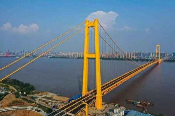 白沙洲大桥什么时候建成的、白沙洲大桥位于哪里？