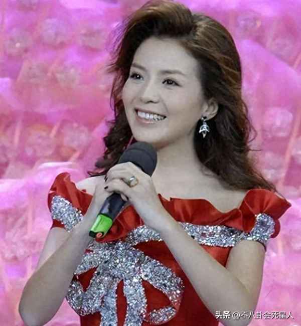 央视全部女主持人名单与图片(央视13女播音员全名单)