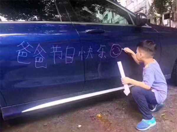 貼車衣的利弊有哪些-貼車衣價格一覽表