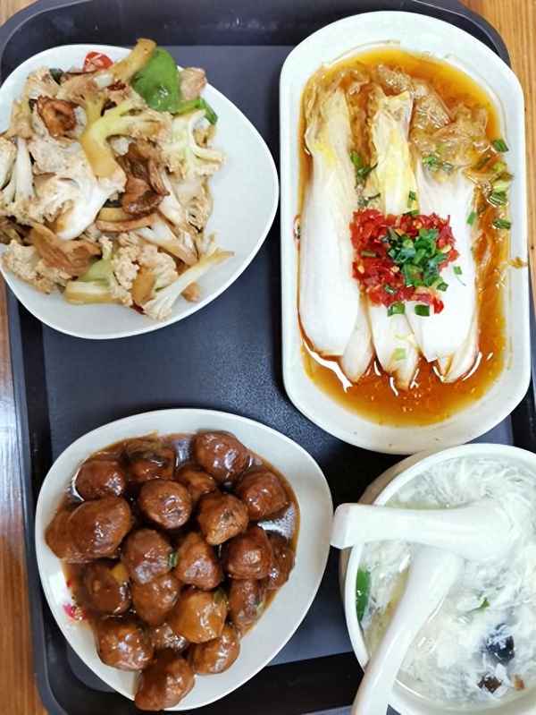 珠海吃一顿饭多少钱—珠海吃饭贵吗