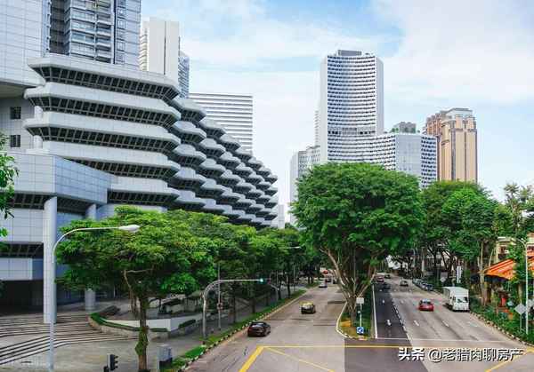 车位和房产、车位和房产证是一起的吗