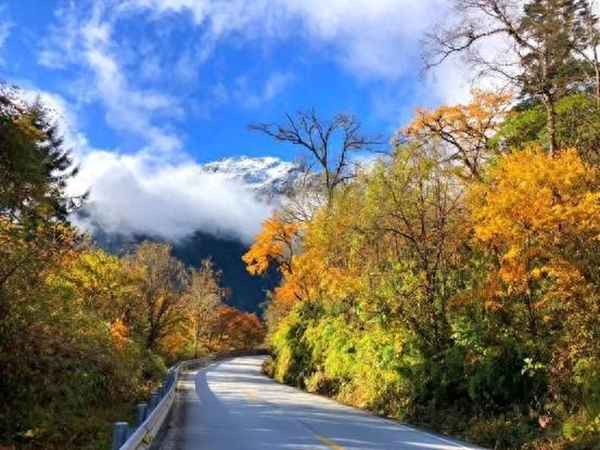 海螺溝旅游景點(diǎn)攻略;海螺溝旅游景點(diǎn)攻略 風(fēng)景區(qū)