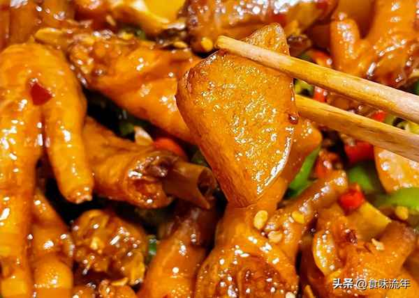 最簡單的紅燒雞爪;鹵雞爪正宗制作方法