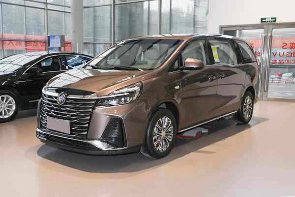 別克新款gl8商務(wù)車—?jiǎng)e克gl8商務(wù)2022款