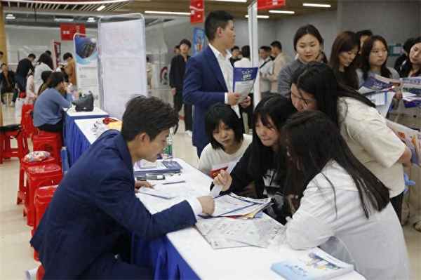 合肥财经职业学院官网(合肥财经职业学校官网)