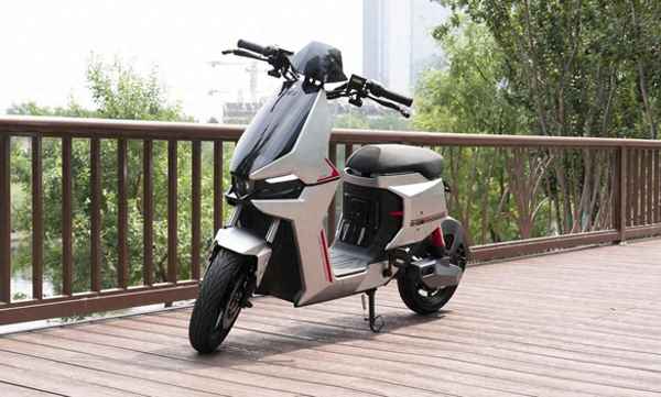 小牛F400T上市時間、小牛f4續(xù)航