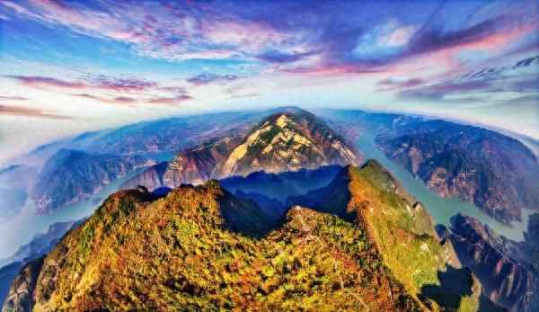 自非亭午不见曦月-自非亭午不见曦月的翻译自的意思