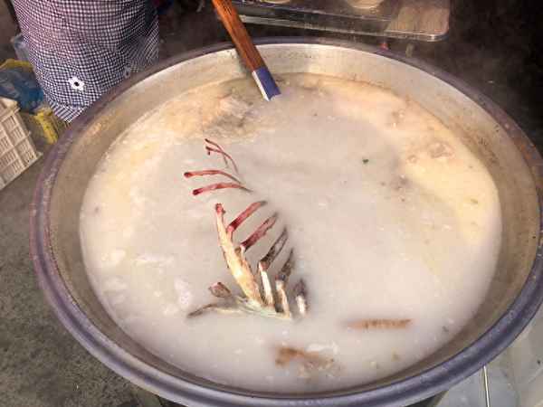 羊肉湯怎么做好吃又簡單的做法—羊肉湯的做法大全集竅門