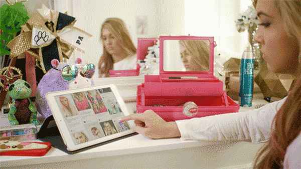 标新立异二月花全诗、标新立异二月花的解释