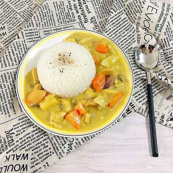 正宗咖喱雞肉飯的做法(咖喱雞肉飯如何制作視頻)