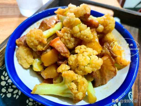 豬肉燒土豆的做法—土豆燒豬肉怎么燒又好吃又嫩