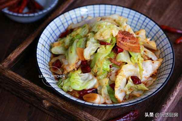 爆炒圓白菜的做法視頻,爆炒圓白菜怎么炒好吃