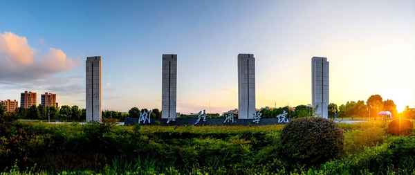 武汉市财经学校(武汉市财政学校)
