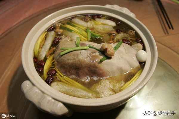 正宗豬肚雞的制作方法及配料—正宗豬肚雞的制作方法及配料中藥大全