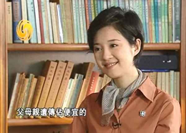 体育五台漂亮的女主持人;体育五台漂亮的女主持人魏晓楠