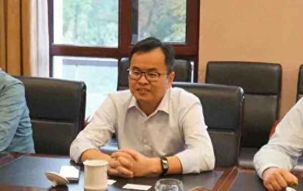 红星地产和红星置业哪个好_红星集团董事长