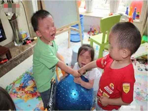 孔融讓梨的讀后感100字—孔融讓梨讀后感100字一年級
