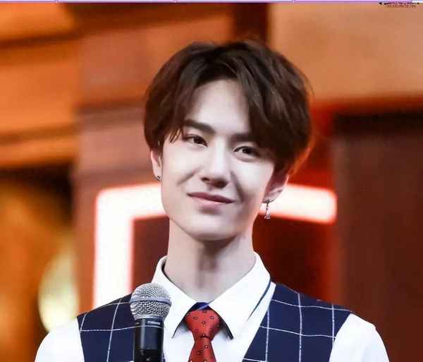 全部女明星的电话号(女明星的电话号码)