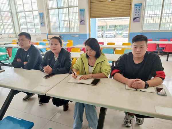 小學安全工作會議記錄內容_小學安全工作安排會議記錄