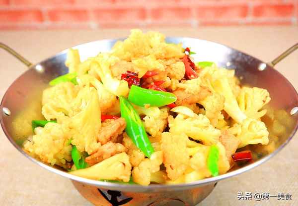 飯店里干鍋菜花的做法-干鍋菜花的制作