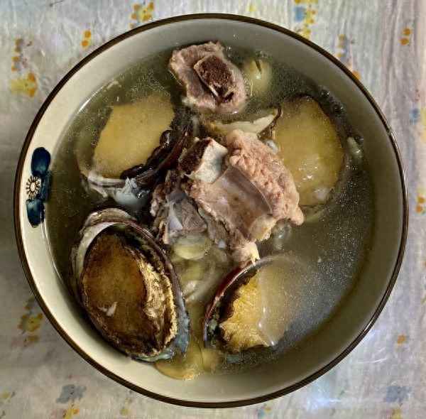 鮑魚與什么燉湯最絕配_鮑魚與什么燉湯最絕配 雞湯