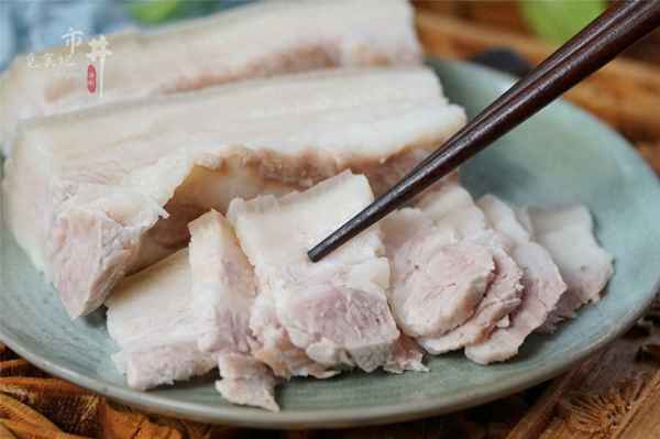 燉排骨湯最忌諱三種調(diào)料-怎樣清燉排骨好吃 湯又好喝