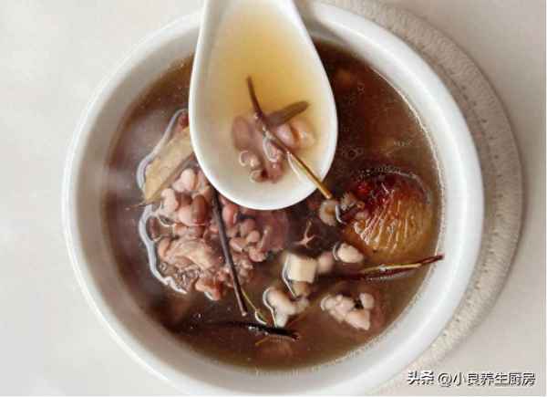 雞骨草茯苓養肝祛濕湯、肝火旺盛失眠喝雞骨草有效嗎