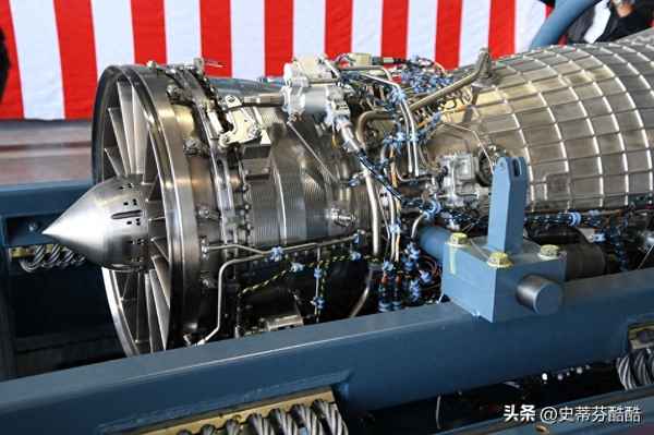 發(fā)動(dòng)機(jī)部件名稱和圖片—發(fā)動(dòng)機(jī)部件名稱和圖片主軸承蓋什么樣