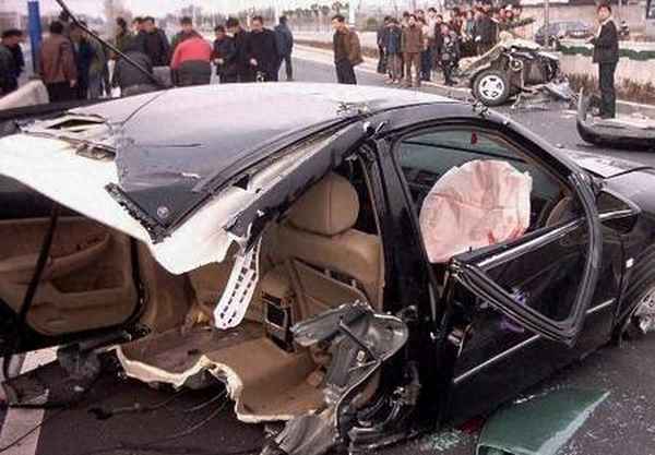 汽車前后擋風玻璃標志圖_汽車前后擋風玻璃標志圖片