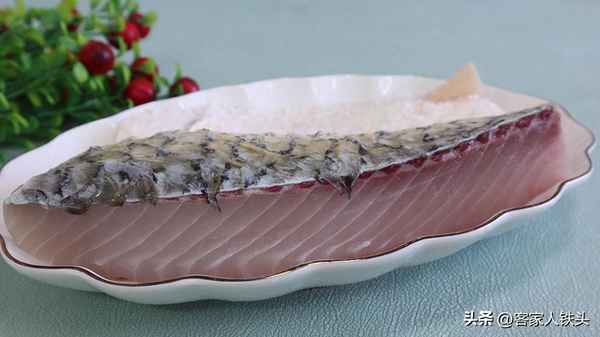 什么菜適合和魚(yú)一起蒸;蝦和魚(yú)一起蒸的做法