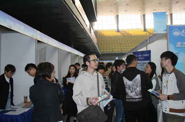 去大学地推送什么好;去大学做地推适合送什么小礼品