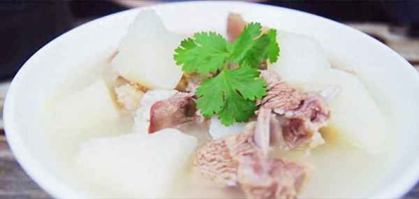 煮羊肉需要哪些調(diào)料(清水煮羊肉需要哪些調(diào)料)
