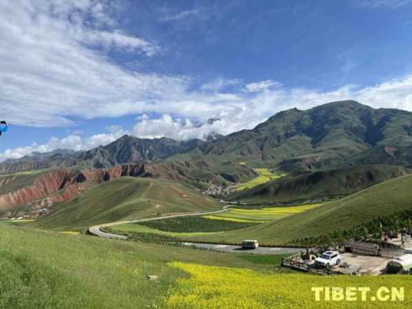 卓爾山旅游景點(diǎn)介紹(卓爾山旅游景點(diǎn)介紹塔里木盆地的特點(diǎn))