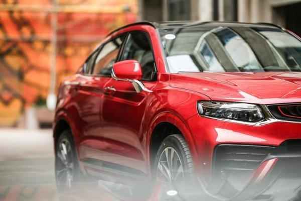 汽車刮痕_汽車刮痕怎么修復好