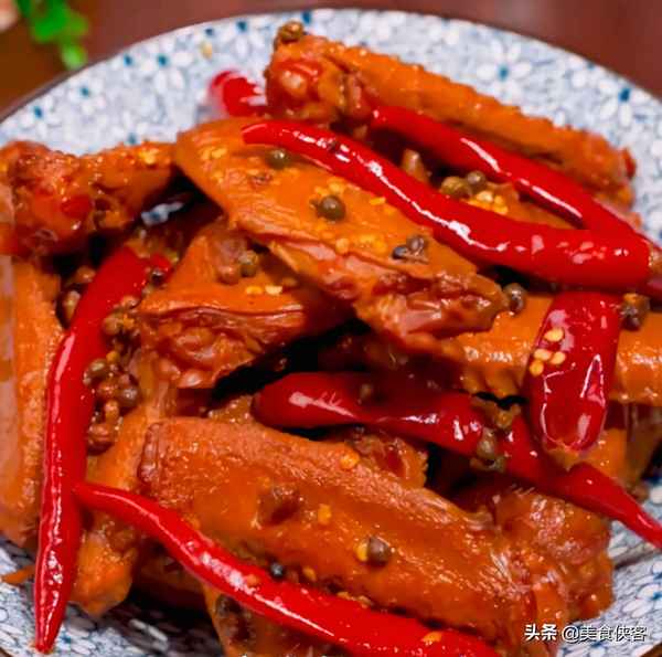 麻辣鴨貨的做法與配料-麻辣鴨貨的做法與配料竅門