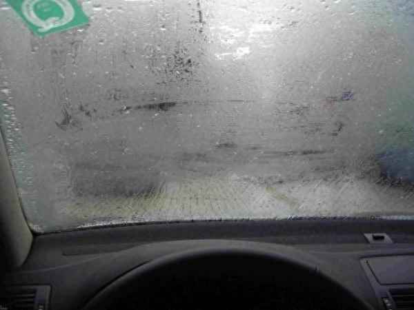 汽車除霧器的使用方法—車輛除霧器怎么開
