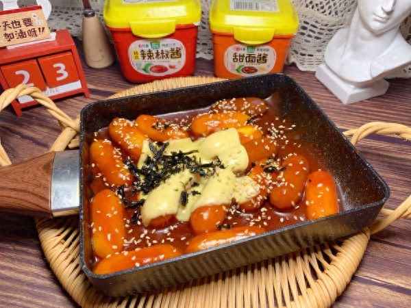 韓式炒年糕怎么做好吃又簡(jiǎn)單;韓式炒年糕怎么做好吃又簡(jiǎn)單竅門(mén)