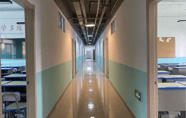 科目三模擬費1000合理嗎_科目三過了給教練發多少錢