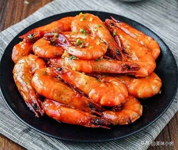 油燜大蝦最好吃的做法;油燜大蝦最好吃的做法家常