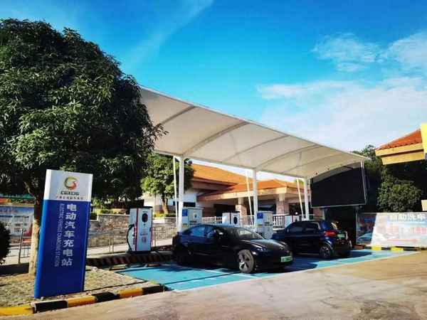 全國高速公路充電樁一覽表;電車在高速公路沒電了怎么辦
