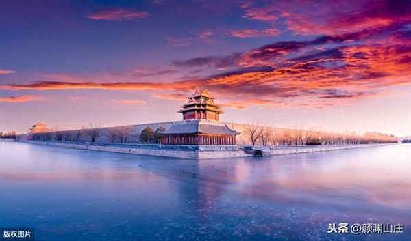 平衢骋高足逸翰凌长风什么意思;平衢的意思