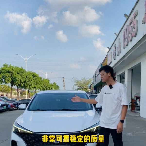 13年長(zhǎng)安悅翔二手車多少錢,13年長(zhǎng)安悅翔v5報(bào)價(jià)及圖片