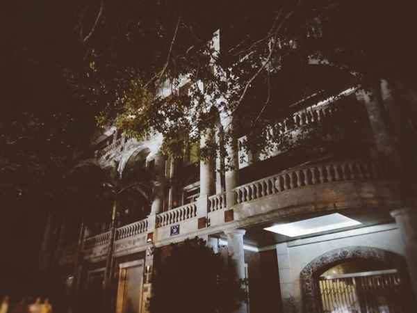 相逢却似曾相识,未曾相识已相思、相逢却似曾相识,未曾相识已相思英文